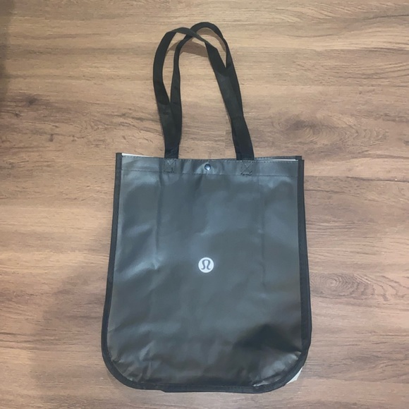 BRAND New: Lululemon reusable shopping bag (black) large - Picture 3 of 10